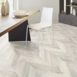 Kaindl Alnwig Oak - Chevron Parquet 8mm Laminate Flooring (333482) -Floor Shop alnwig oak chevron parquet 8mm laminate flooring 333482 p120324 243331 image