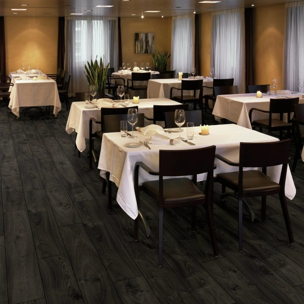 Swiss Krono Arosa Oak - Solid Chrome 12mm Laminate Flooring (218894) 3 Swiss Krono Arosa Oak - Solid Chrome 12mm Laminate Flooring (218894)