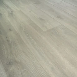 Swiss Krono Pearl Oak - Grand Selection Evolution 14mm Laminate Flooring (218899) -Floor Shop pearl oak grand selection evolution 14mm laminate flooring 218899 p85641 193738 image