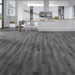 Krono Original Tomahawk Oak - Vario Supernatural 8mm Laminate Flooring (218065) -Floor Shop tomahawk oak vario supernatural 8mm laminate flooring 218065 p84972 192044 image